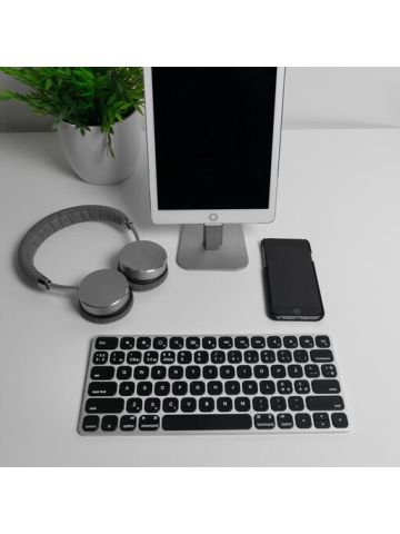 kanex Multisync Premium Slim Wireless Bluetooth Keyboard for Mac and iOS