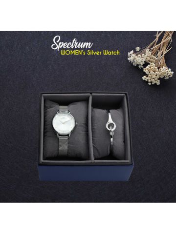Truth seeker Mesh Band WOMEN's Silver Watch