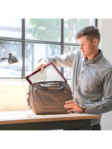 STM Dux Rugged Case Retina Chilli for Macbook Pro 13