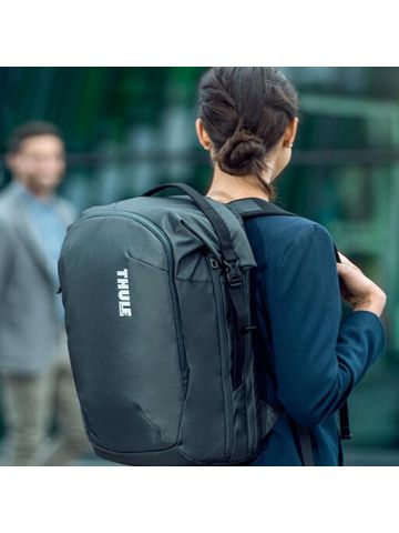 Thule Subterra Travel Backpack 34L Dark Shadow